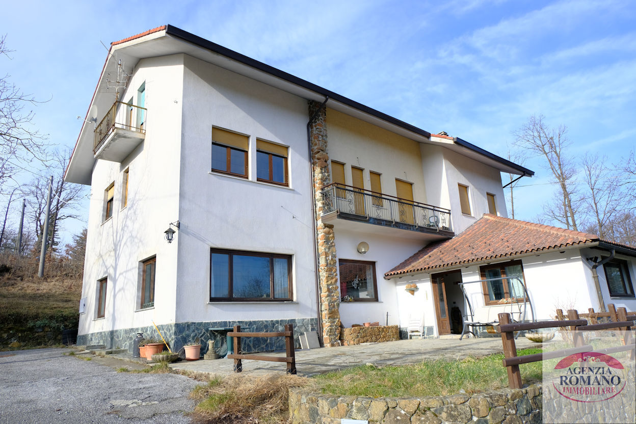 Immagine 6 di Albergo/B&B/Residence in vendita  in VIA  SAVONA 50 a Urbe