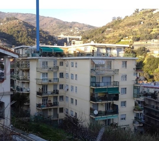 Immagine 3 di Quadrilocale in vendita  in Via Giacomo Margotti 26 a San Remo