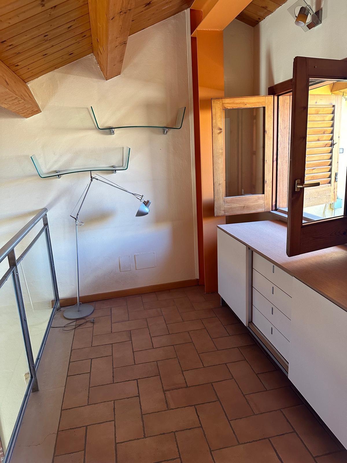 Immagine 32 di Casa indipendente in vendita  a Chiaramonte Gulfi