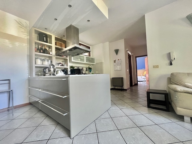 Immagine 7 di Trilocale in vendita  a Cesena