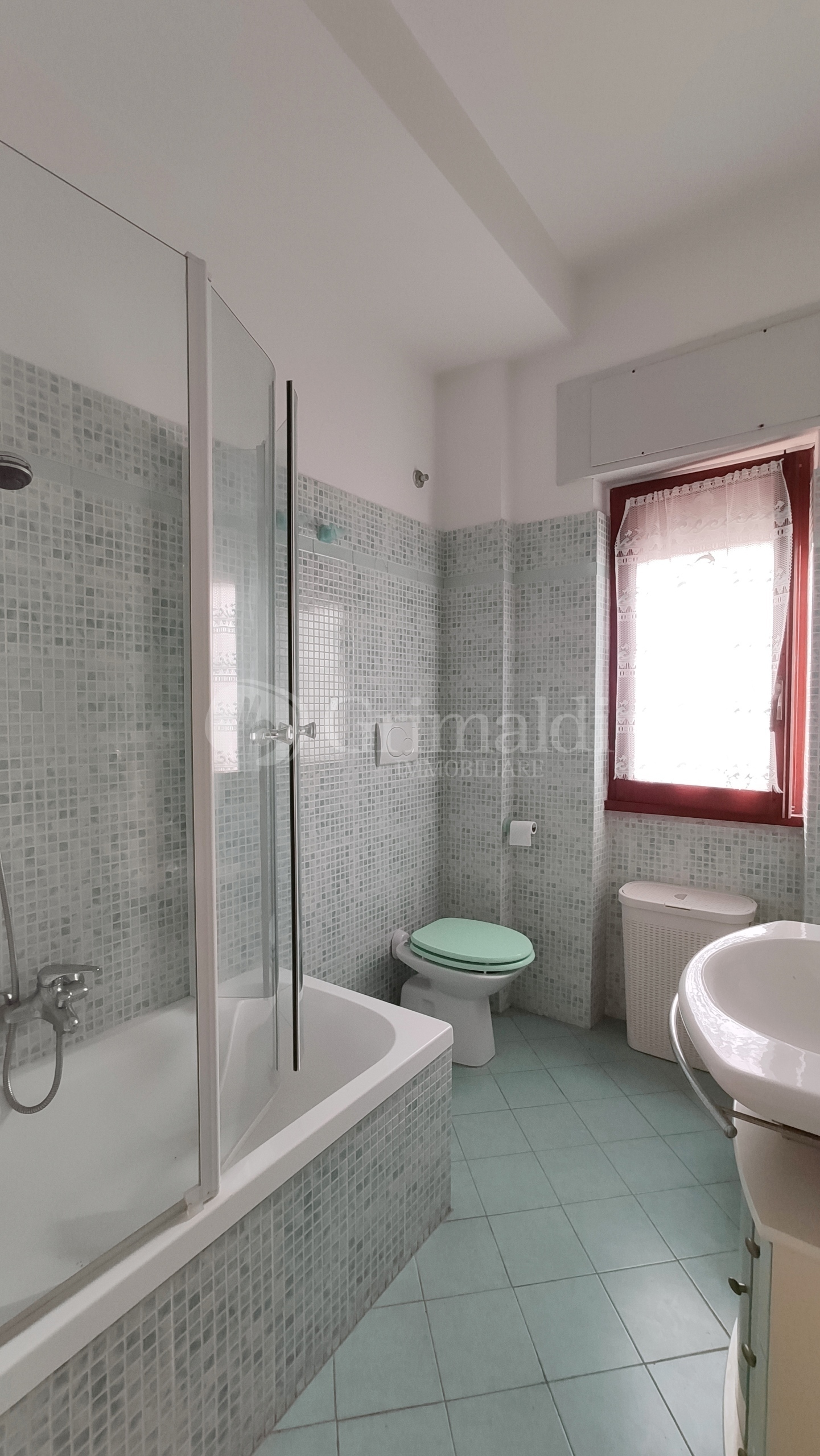 Immagine 16 di Quadrilocale in vendita  in Corso San Francesco 1 a Anzio