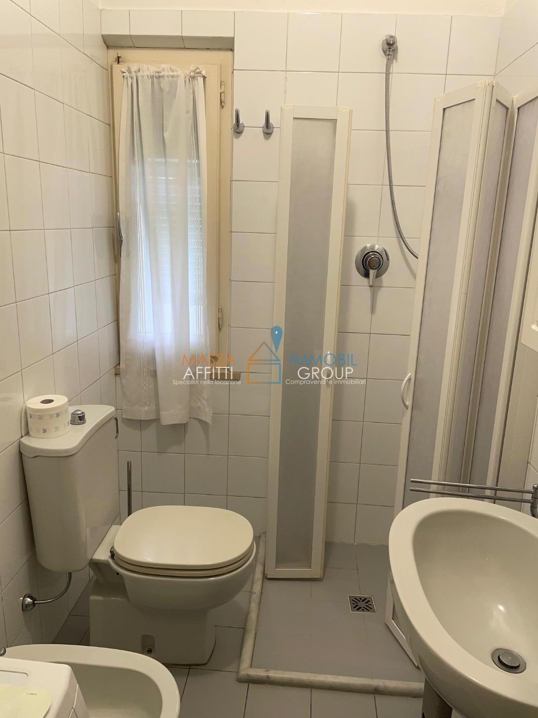 Immagine 26 di Porzione di casa in vendita  in Via Flli Cervi 106 a Forte Dei Marmi