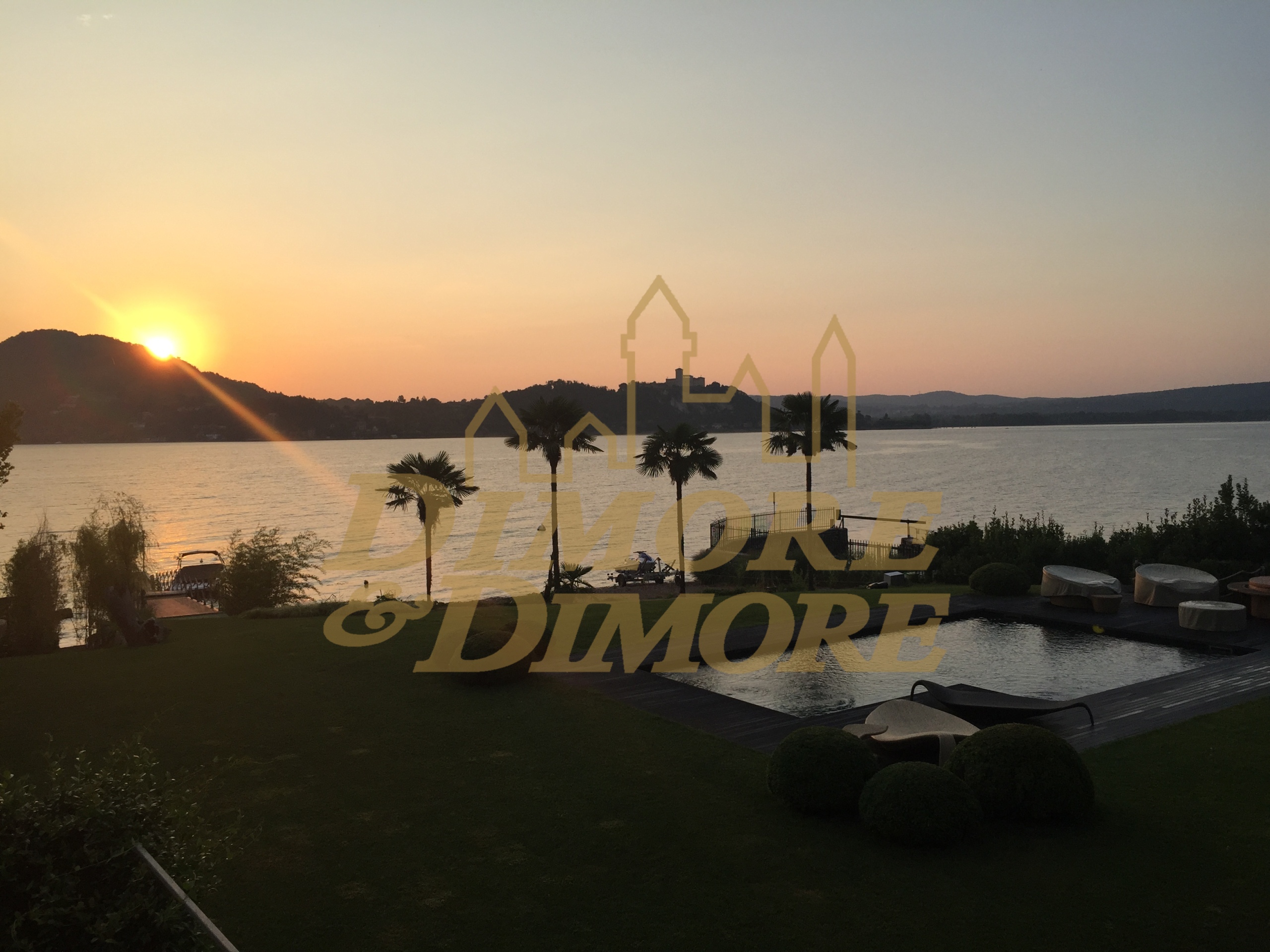 Immagine 10 di Villa in affitto  in SS33 del Sempione 14 a Arona