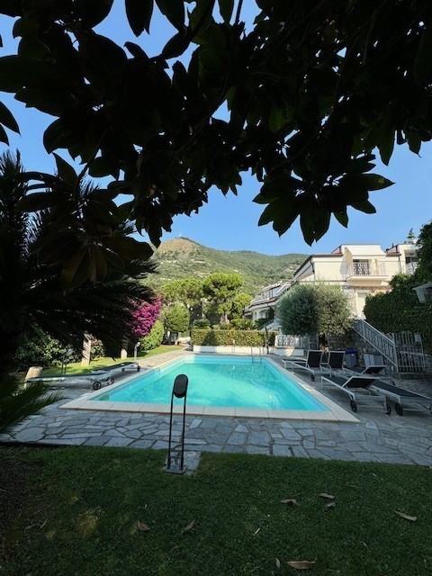 Immagine 76 di Villa in vendita  in Via Adelasia 139 a Alassio