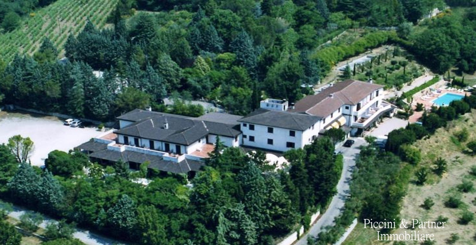 Immagine 1 di Albergo/B&B/Residence in vendita  a Magione