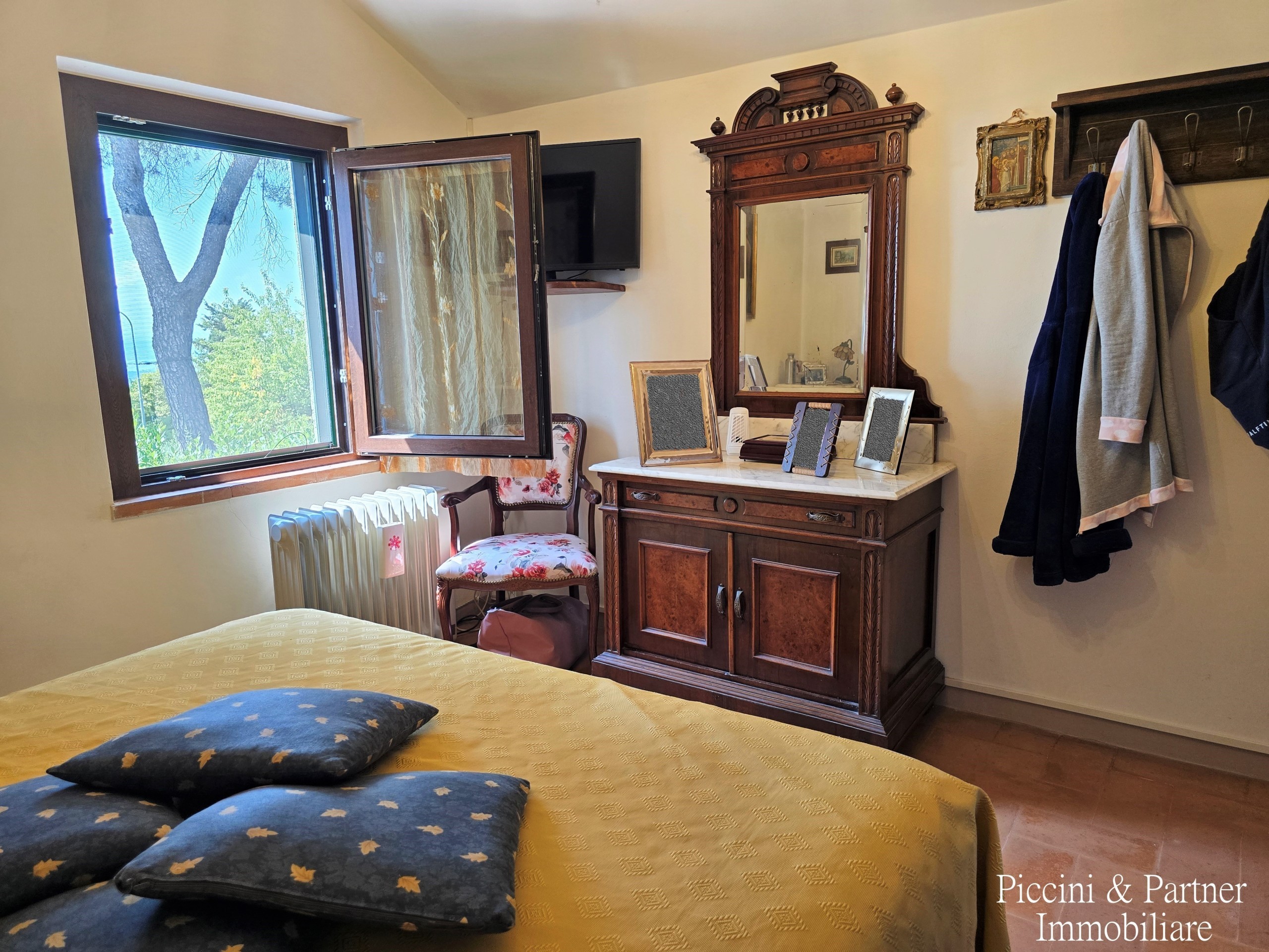 Immagine 43 di Villa in vendita  in Via IV Novembre 15 a Passignano Sul Trasimeno