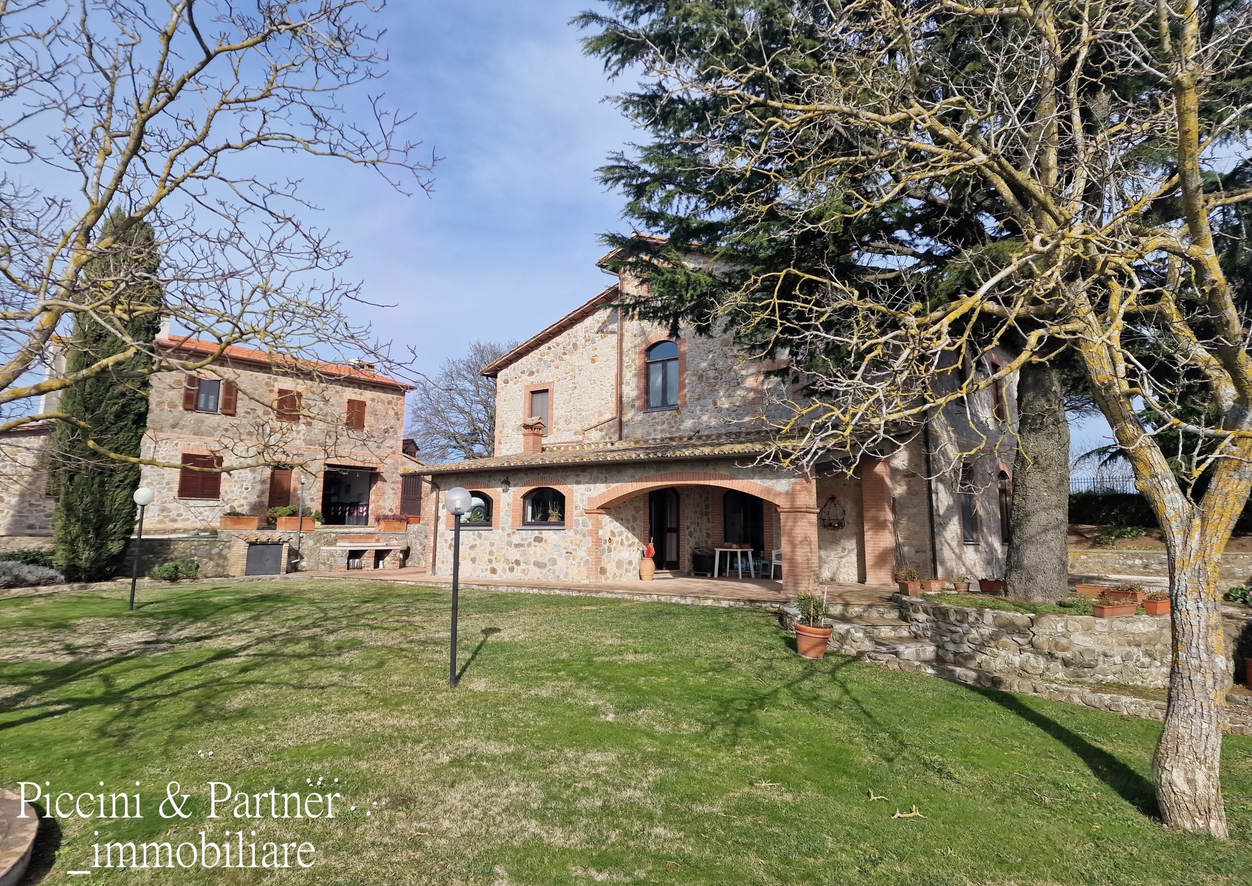 Immagine 2 di Rustico / casale in vendita  in Via del Conventaccio a Ficulle