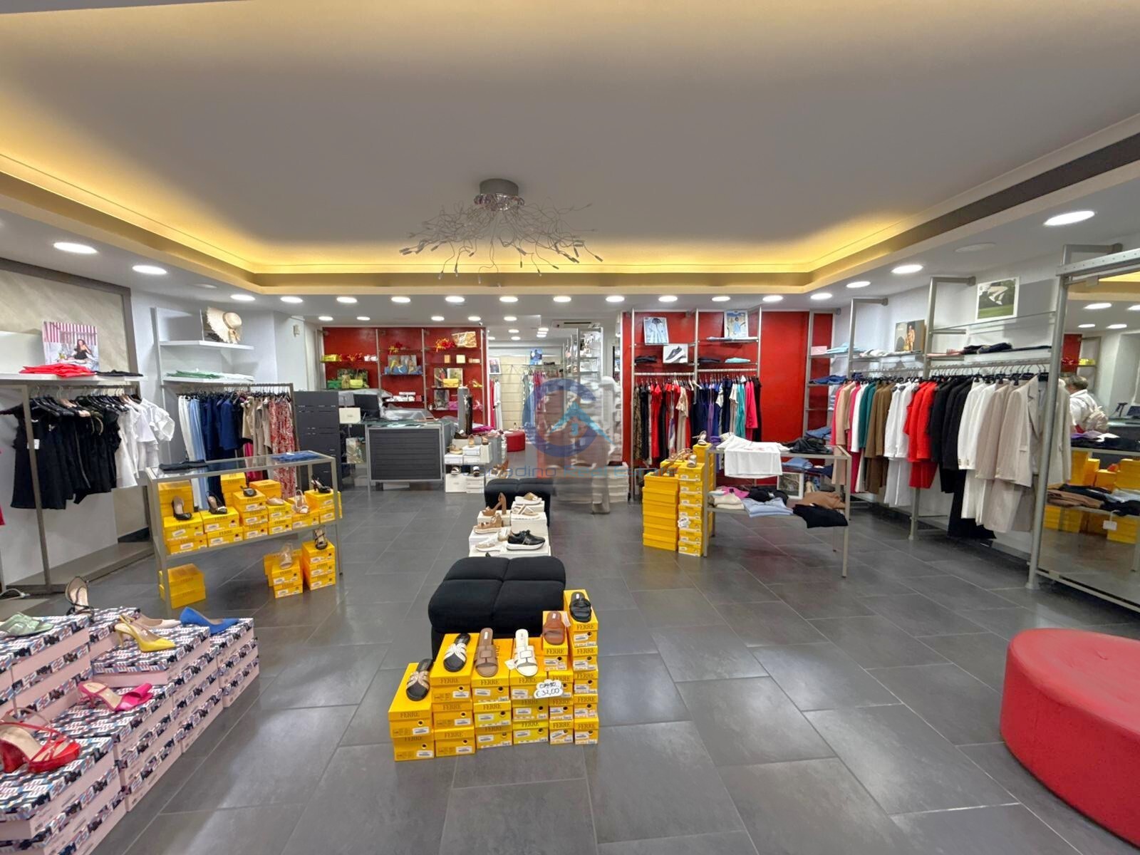 Immagine 4 di Locale commerciale in affitto  in Via Progresso 72 a Catanzaro