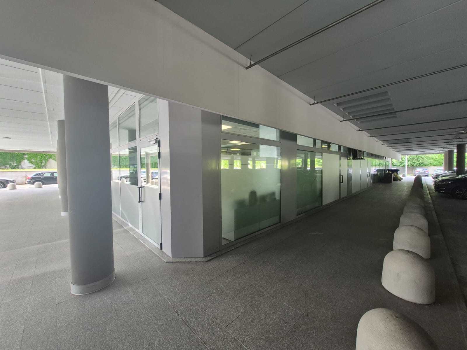 Immagine 4 di Locale commerciale in vendita  in Via Orzinuovi 20 a Brescia