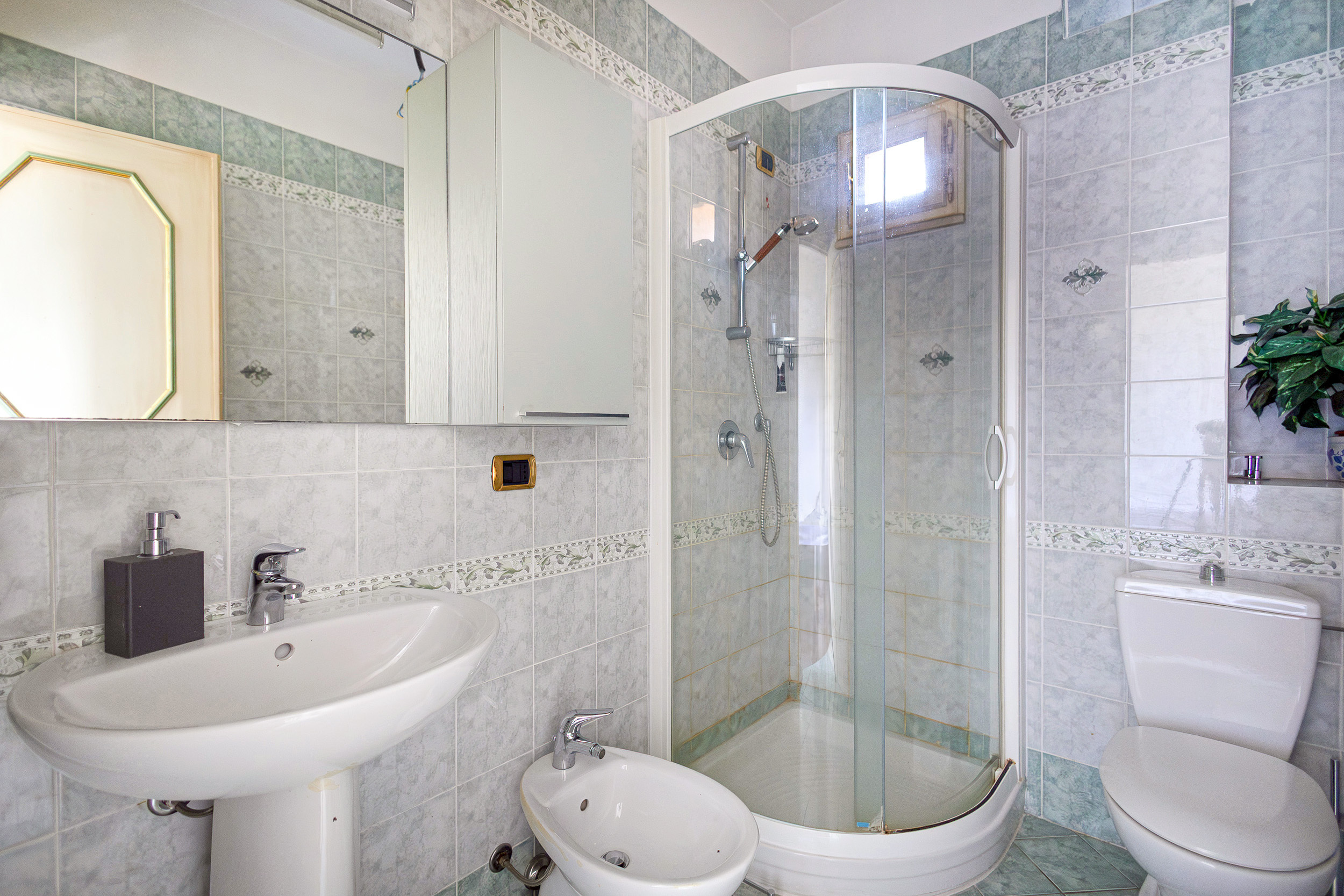 Immagine 33 di Villa in vendita  a Pisa