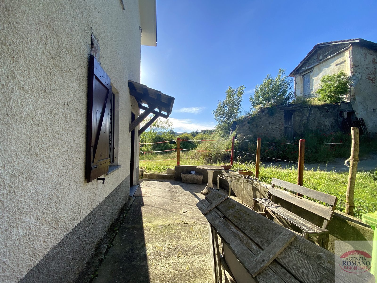 Immagine 31 di Villa in vendita  a Mioglia