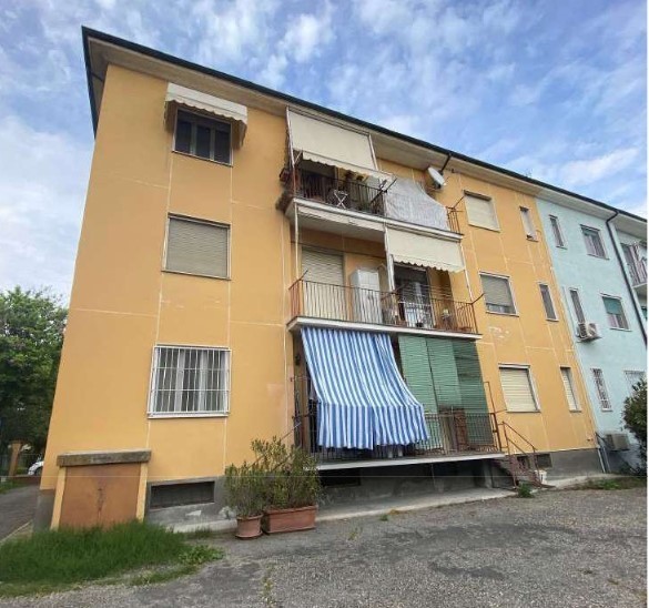 Immagine 10 di Pentalocale in vendita  in Via Rosselli 28 a Casale Monferrato