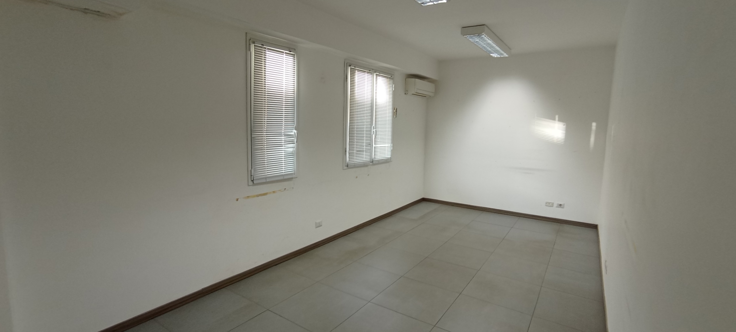 Immagine 3 di Ufficio in affitto  a Ragusa