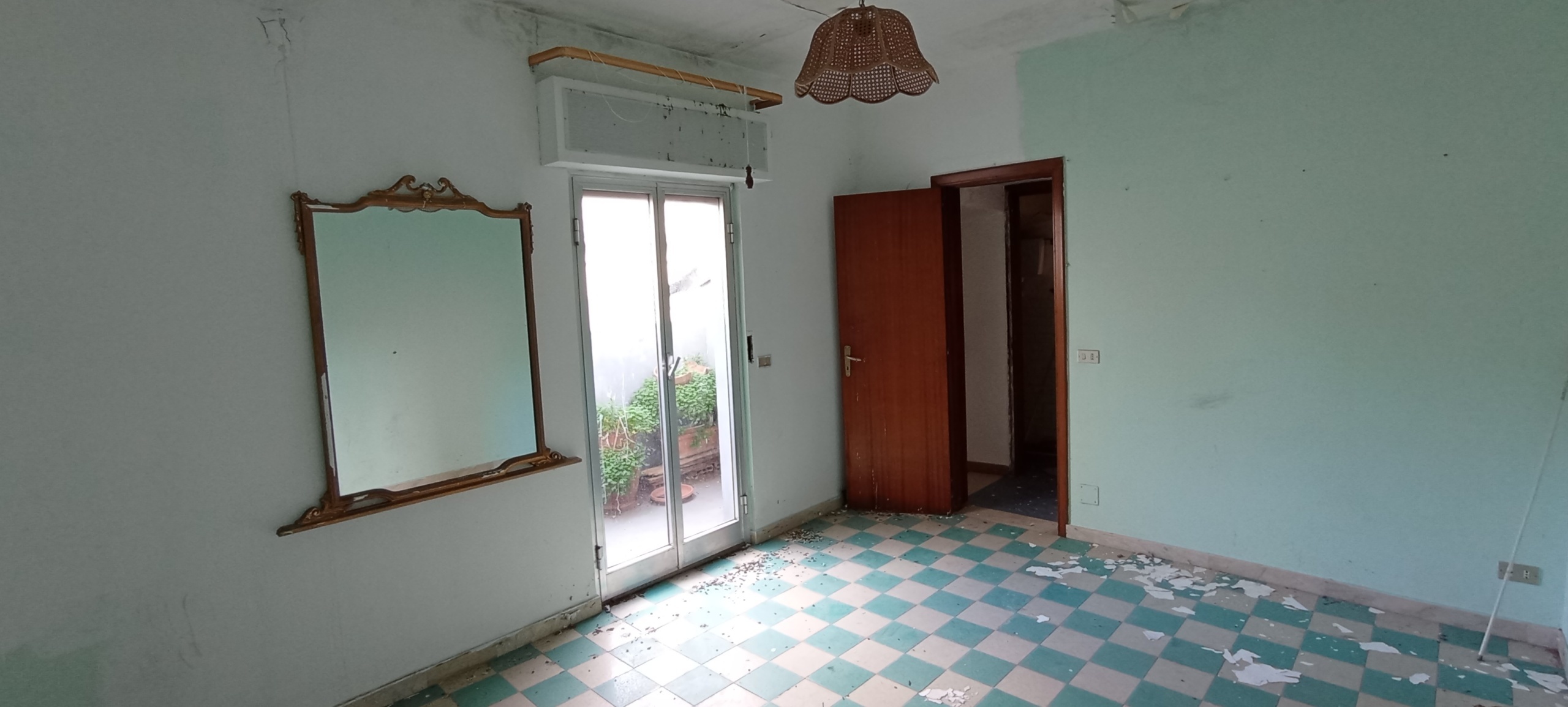 Immagine 7 di Casa indipendente in vendita  a Ragusa