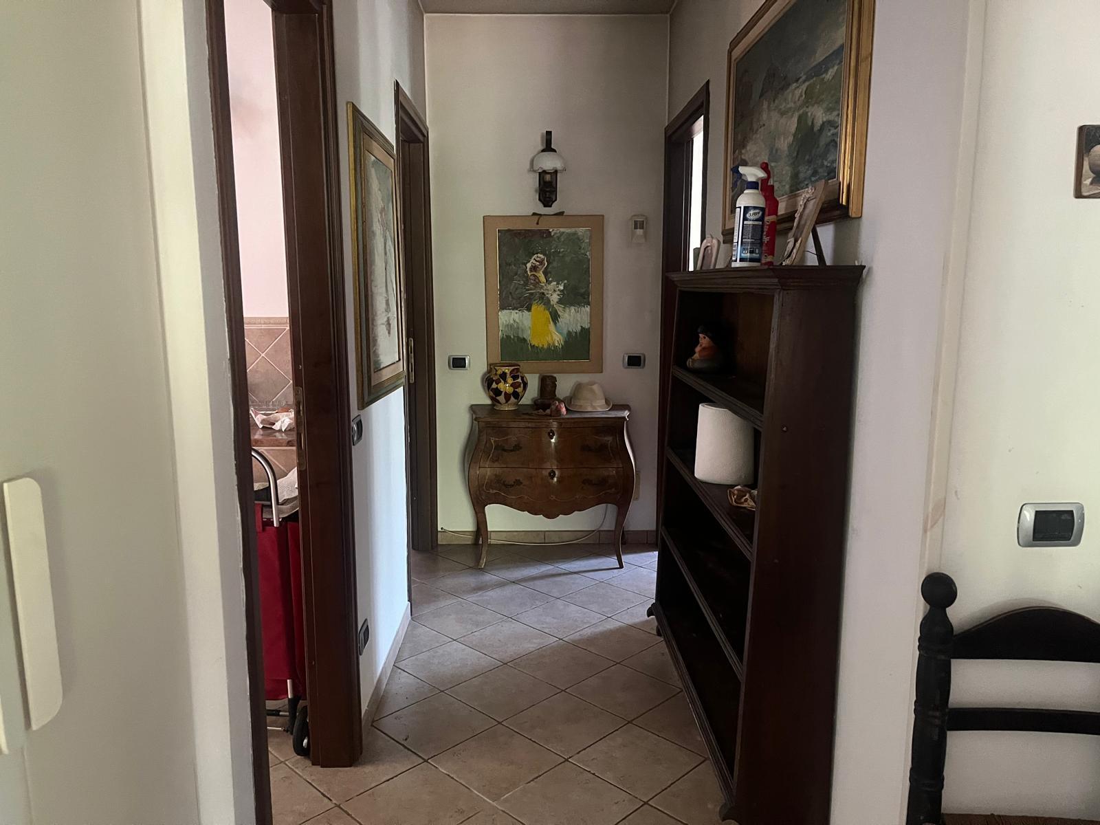 Immagine 6 di Villa in vendita  in Via Salvatore Gatti 19 a Castiglione Chiavarese