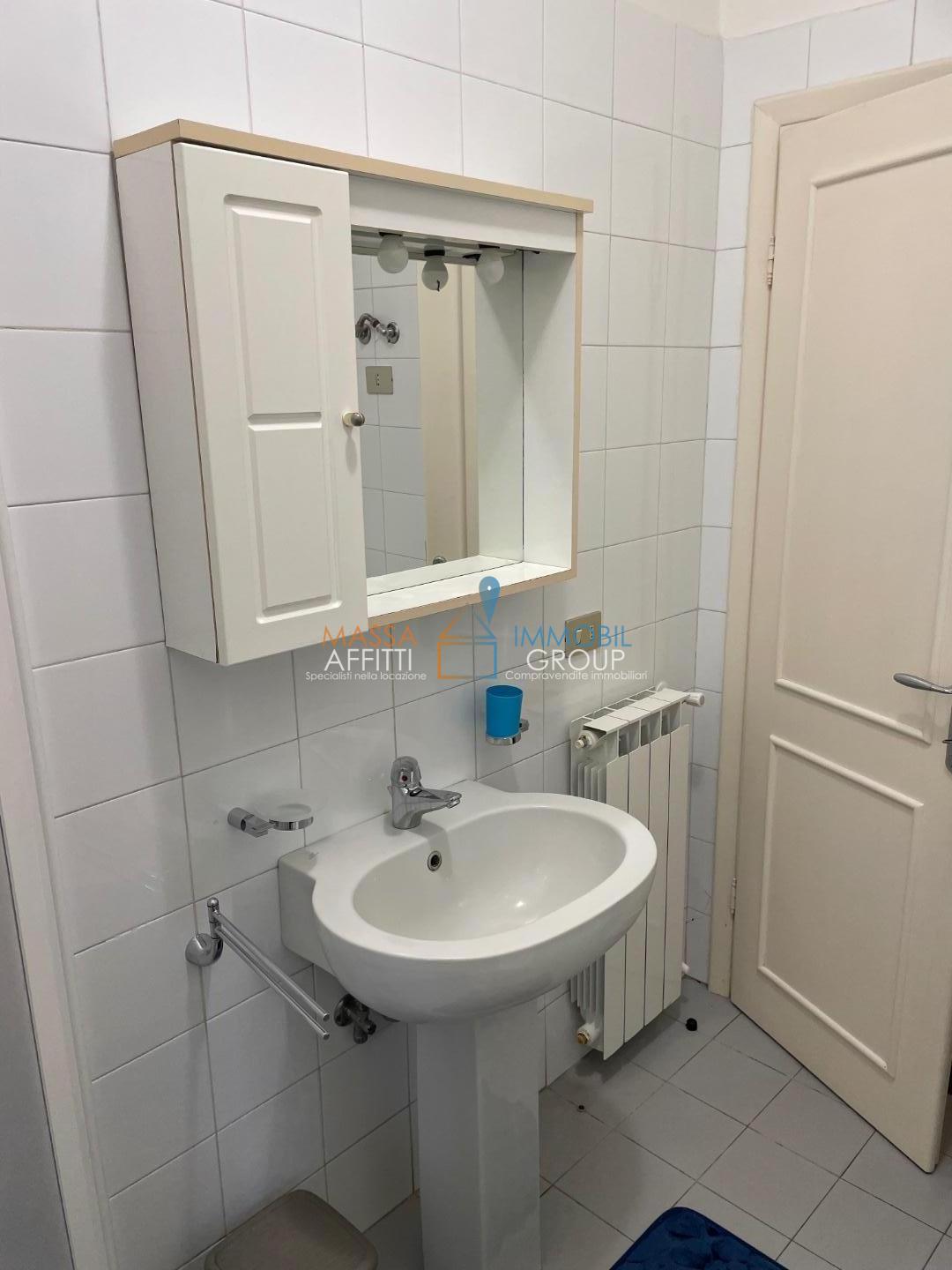 Immagine 27 di Porzione di casa in vendita  in Via Flli Cervi 106 a Forte Dei Marmi