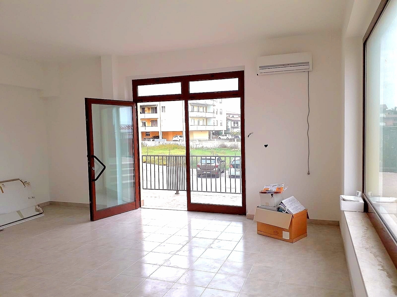 Immagine 6 di Locale commerciale in affitto  in VIA F.GALLIANI a Altino