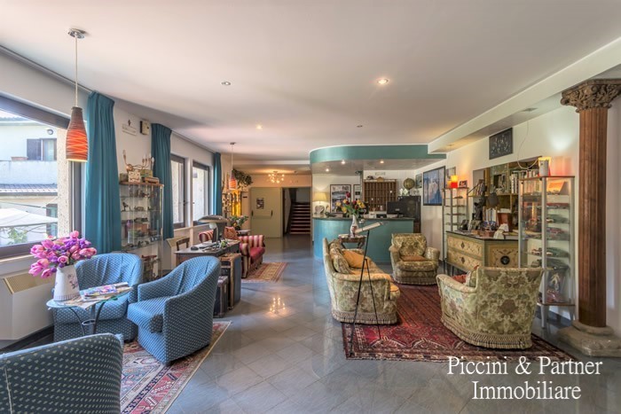 Immagine 3 di Albergo/B&B/Residence in vendita  a Magione