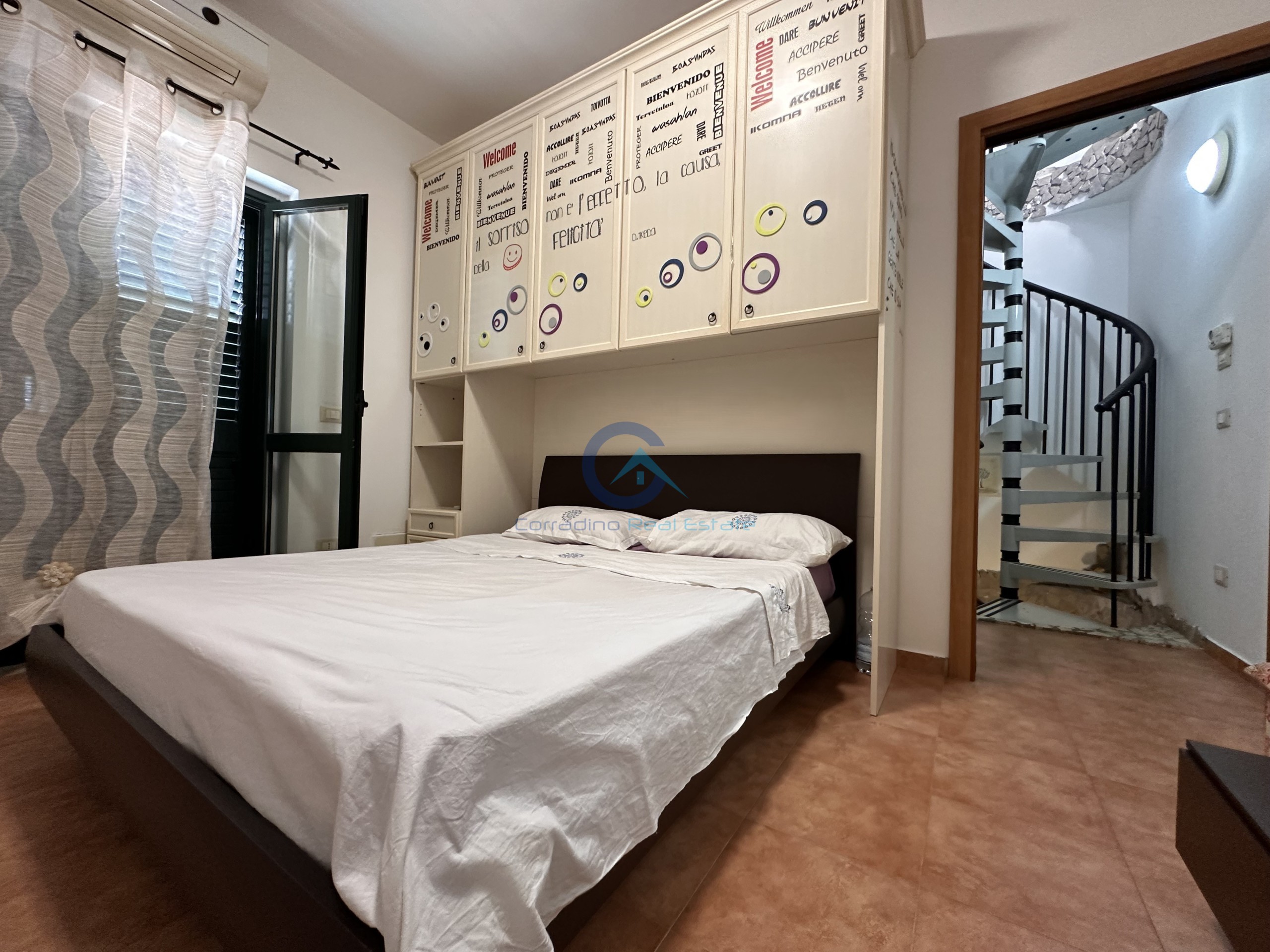 Immagine 12 di Casa trifamiliare in vendita  in Villaggio Maestrale 31a a Simeri Crichi