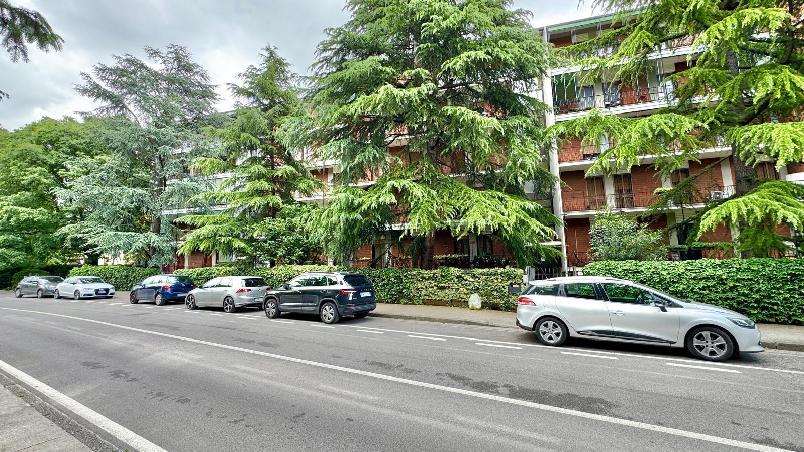 Immagine 3 di Quadrilocale in vendita  in VIA VALOTTI a Brescia