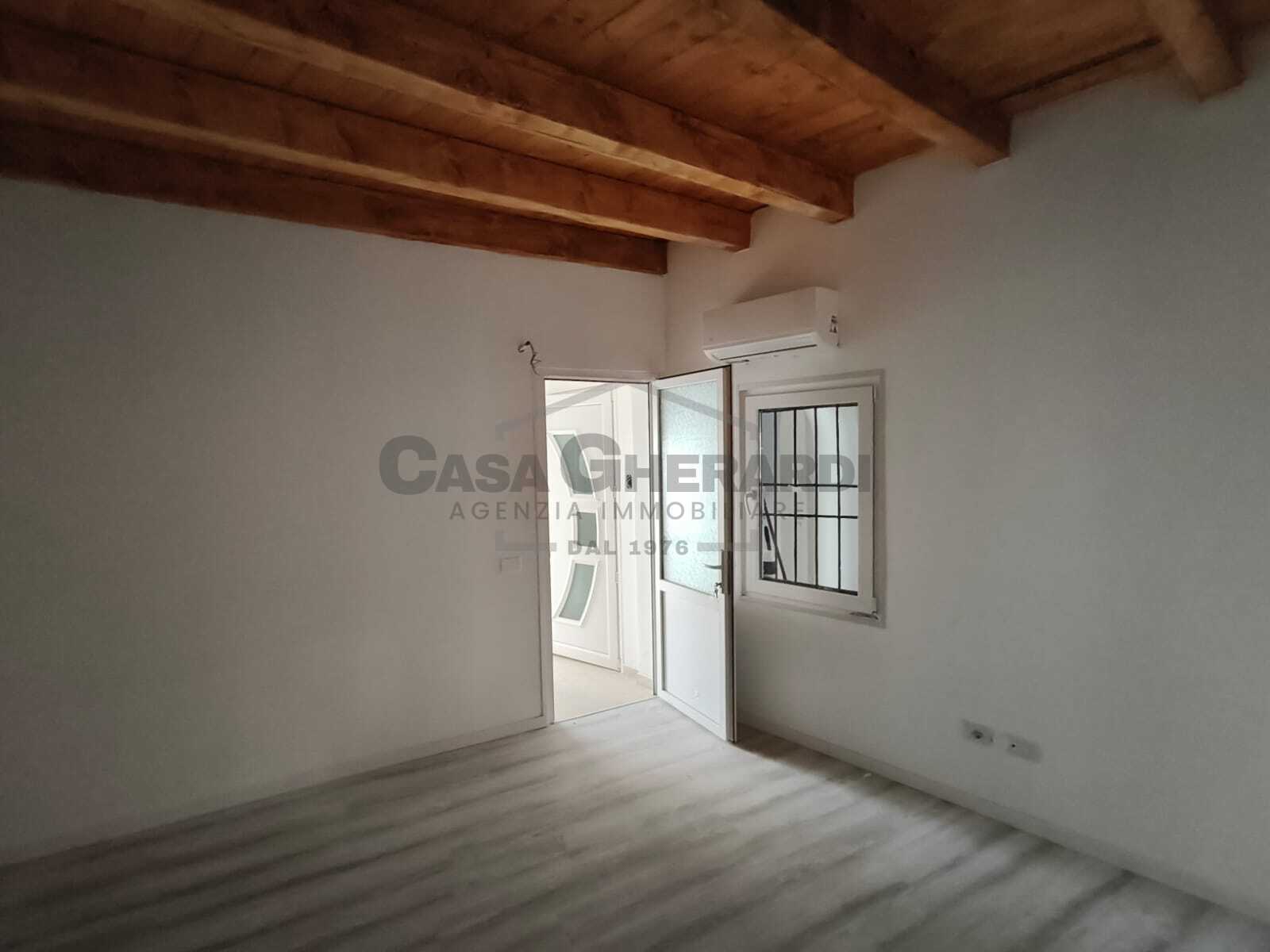 Immagine 5 di Bilocale in vendita  in Via Vittorio Emanuele II a Ponte San Pietro