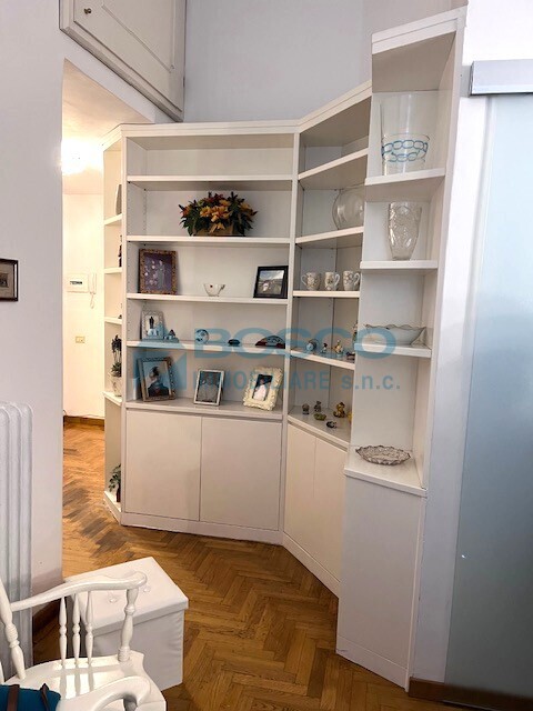 Immagine 1 di Pentalocale in vendita  in via Di Monale a La Spezia