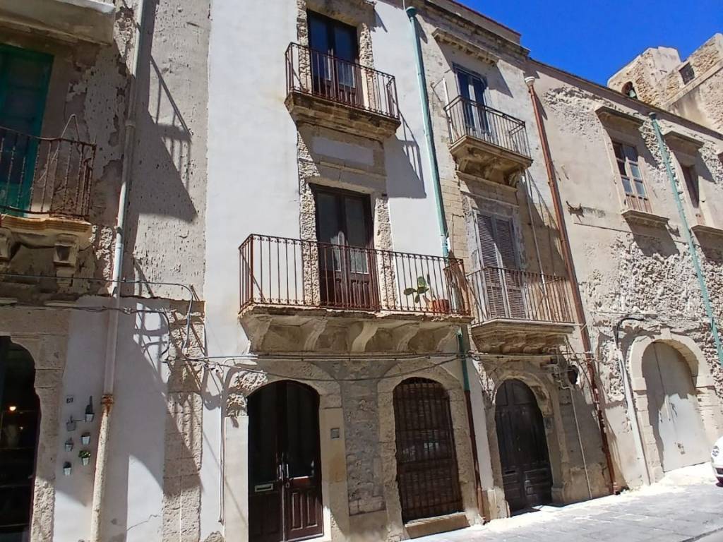 Immagine 2 di Monolocale in affitto  in Via Vittorio Veneto 121 a Siracusa