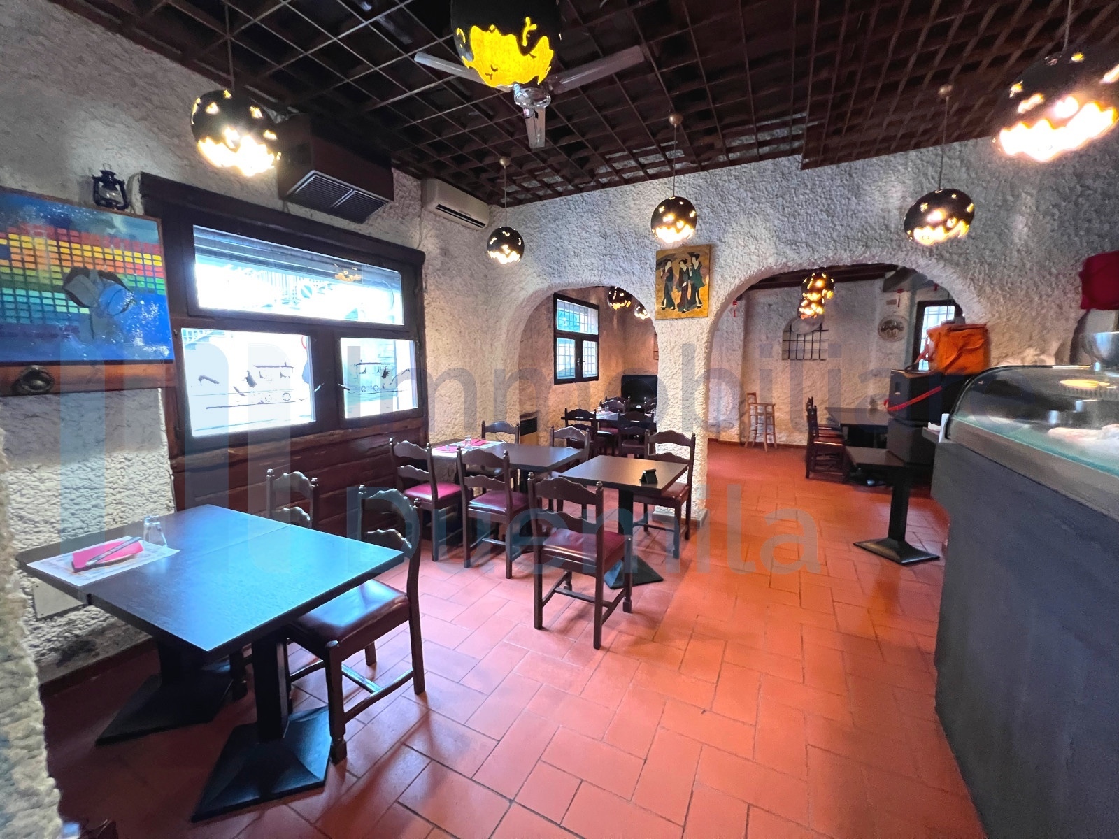 Immagine 1 di Locale commerciale in vendita  a Bologna