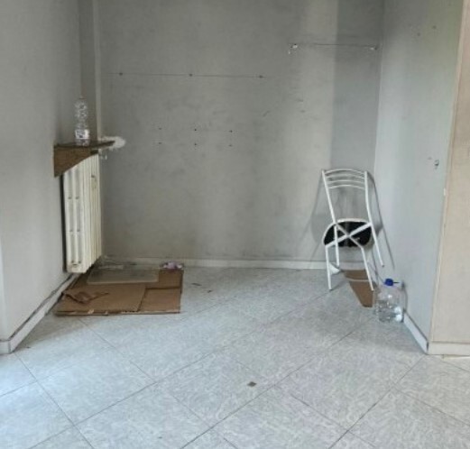 Immagine 3 di Pentalocale in vendita  in Via dei Frassini 3 a Torino