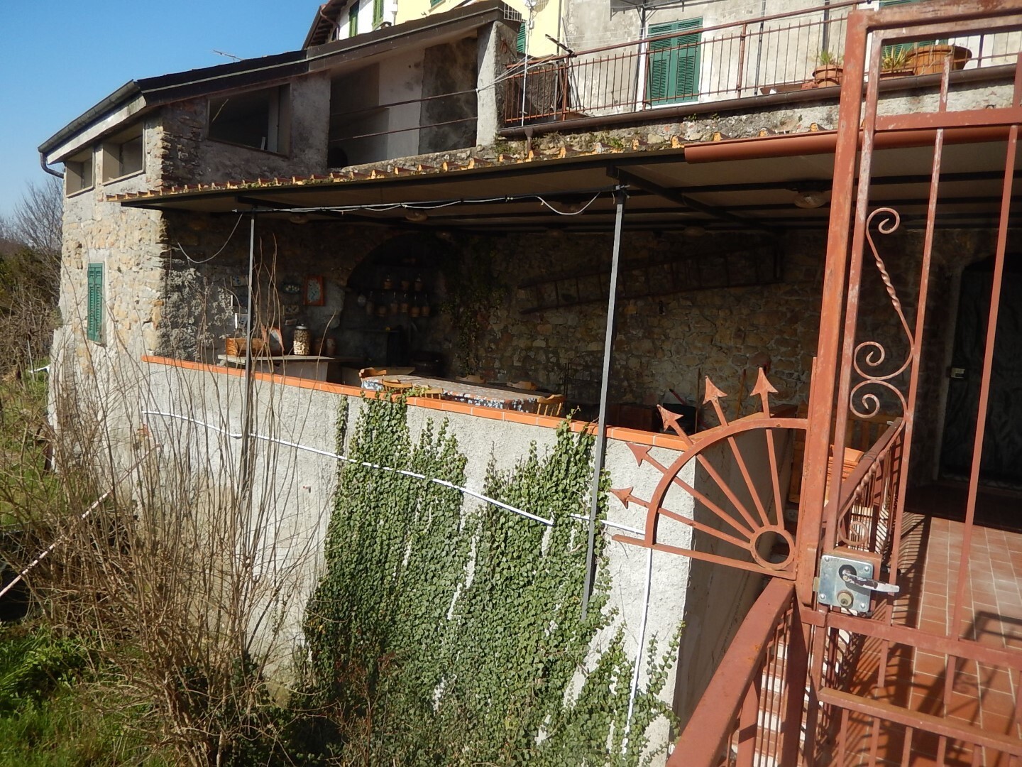 Immagine 4 di Porzione di casa in vendita  in Via della Chiesa 15 a Brugnato
