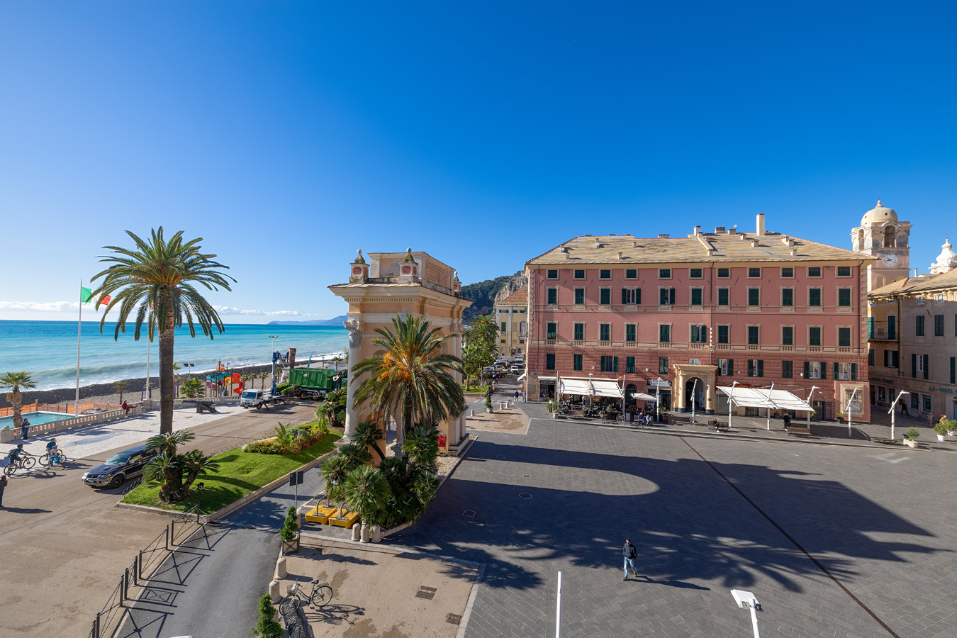 Immagine 5 di Trilocale in affitto  in Piazza Vittorio Emanuele II a Finale Ligure