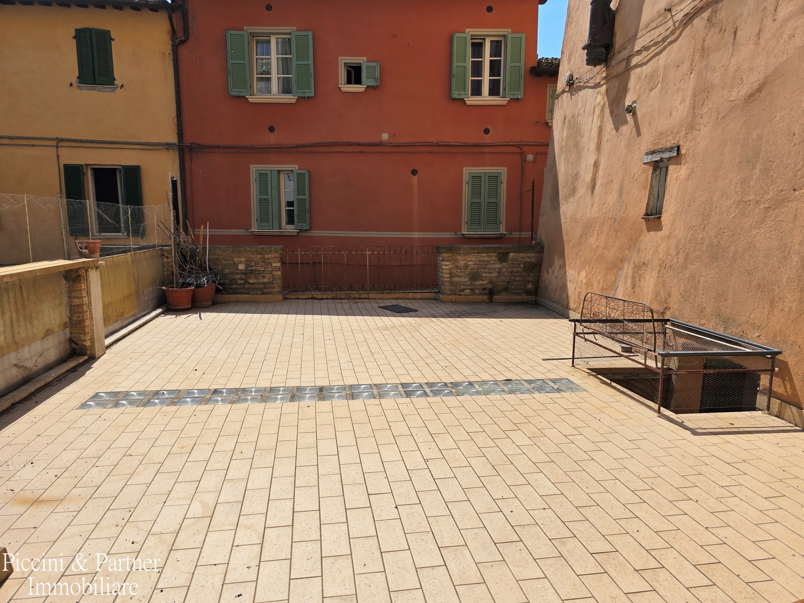 Immagine 14 di Pentalocale in vendita  in Via San Giovanni del Fosso 14 a Perugia