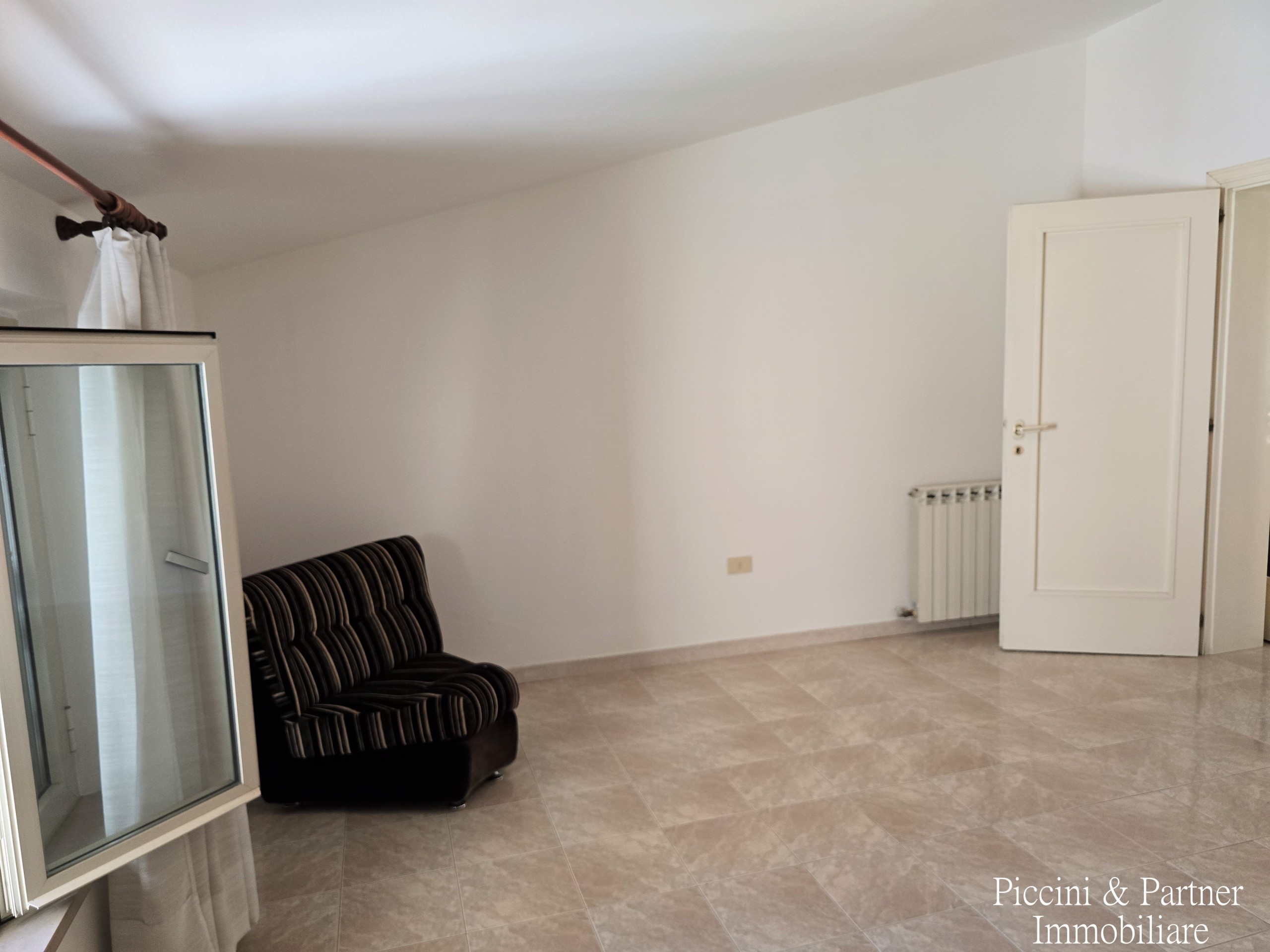 Immagine 19 di Appartamento in vendita  in Via della Sapienza a Magione