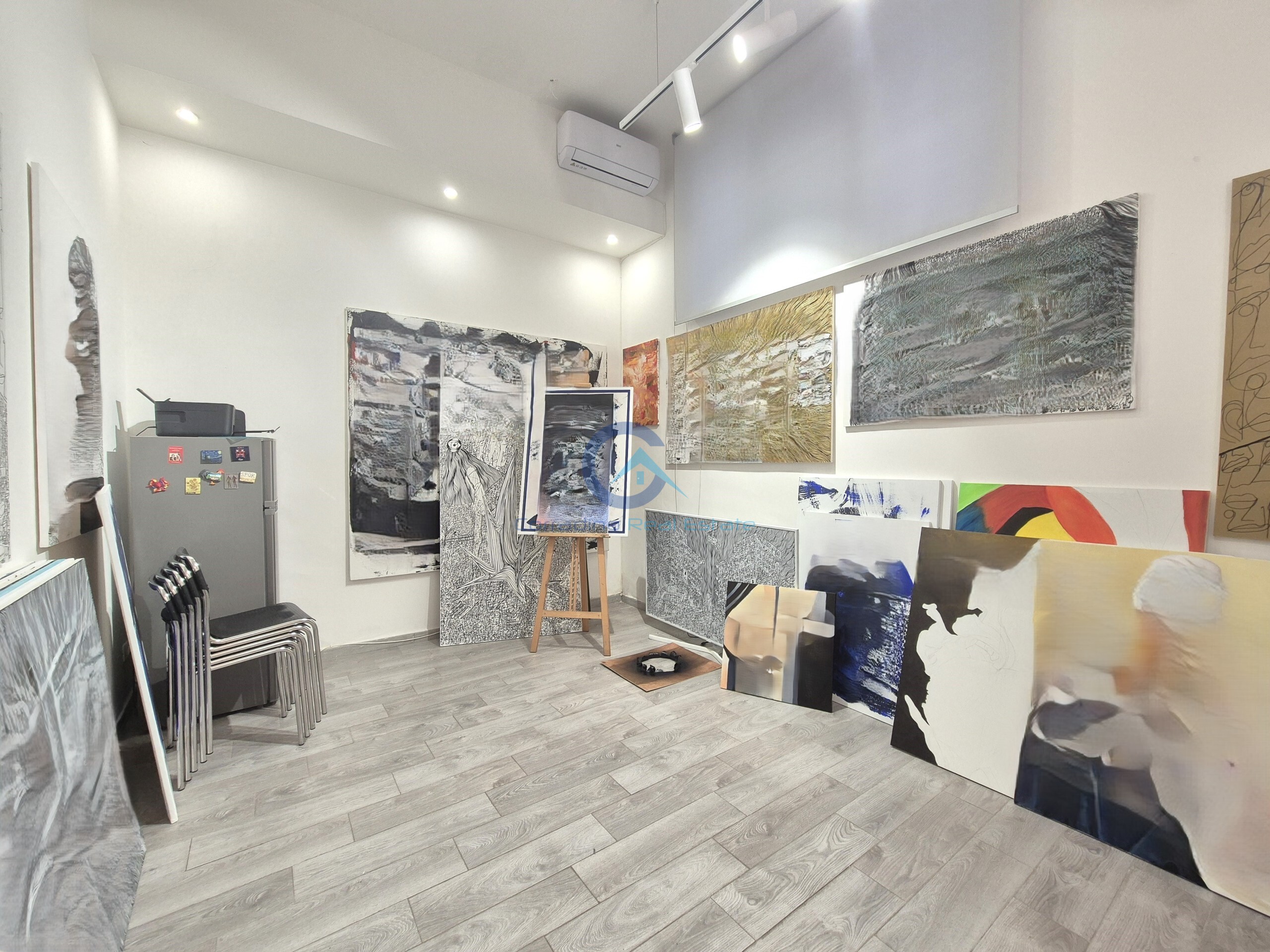 Immagine 4 di Locale commerciale in affitto  a Catanzaro