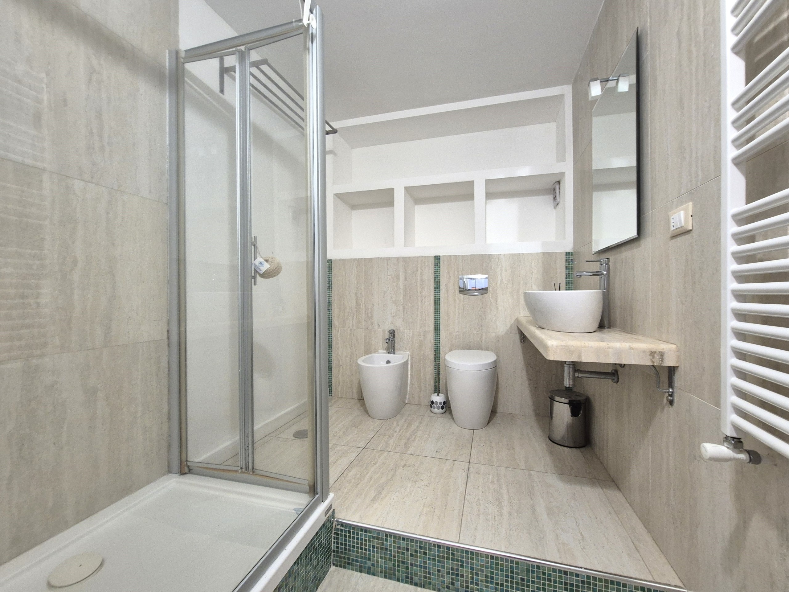 Immagine 9 di Stanza singola in affitto  a Catanzaro