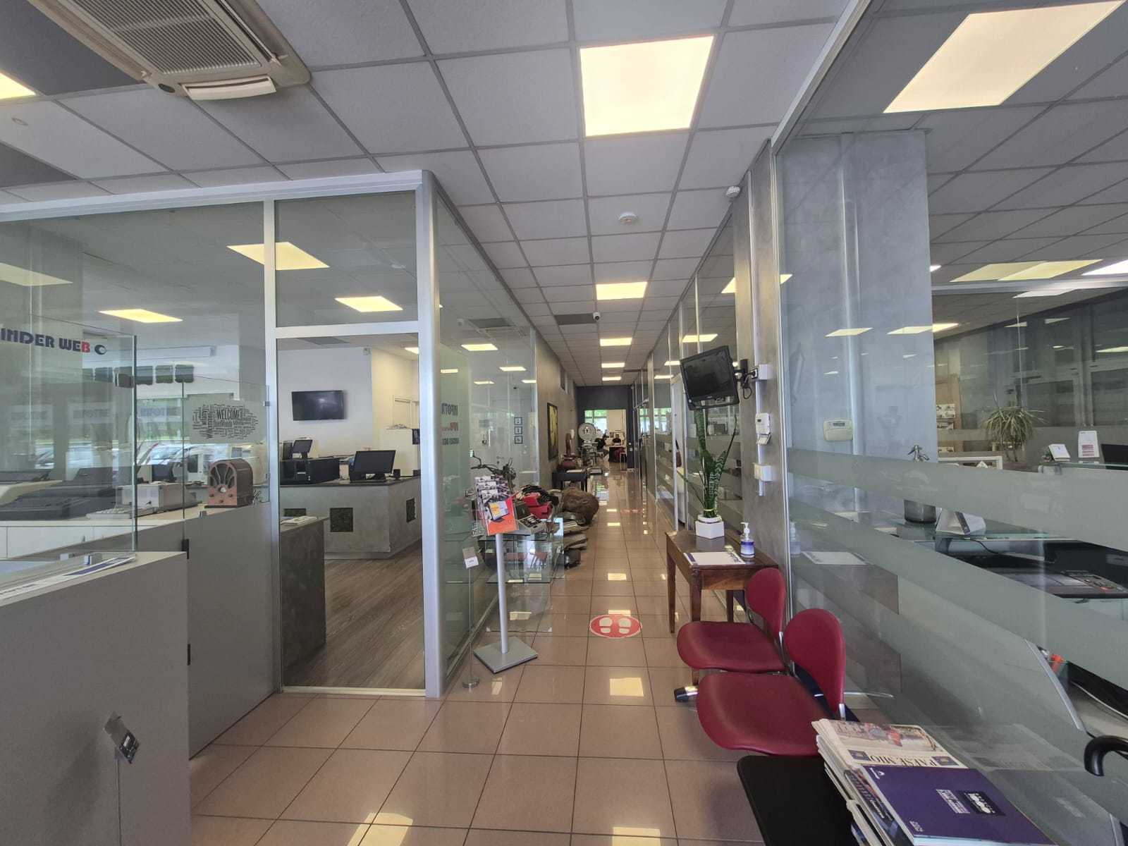 Immagine 10 di Locale commerciale in vendita  in Via Orzinuovi 20 a Brescia