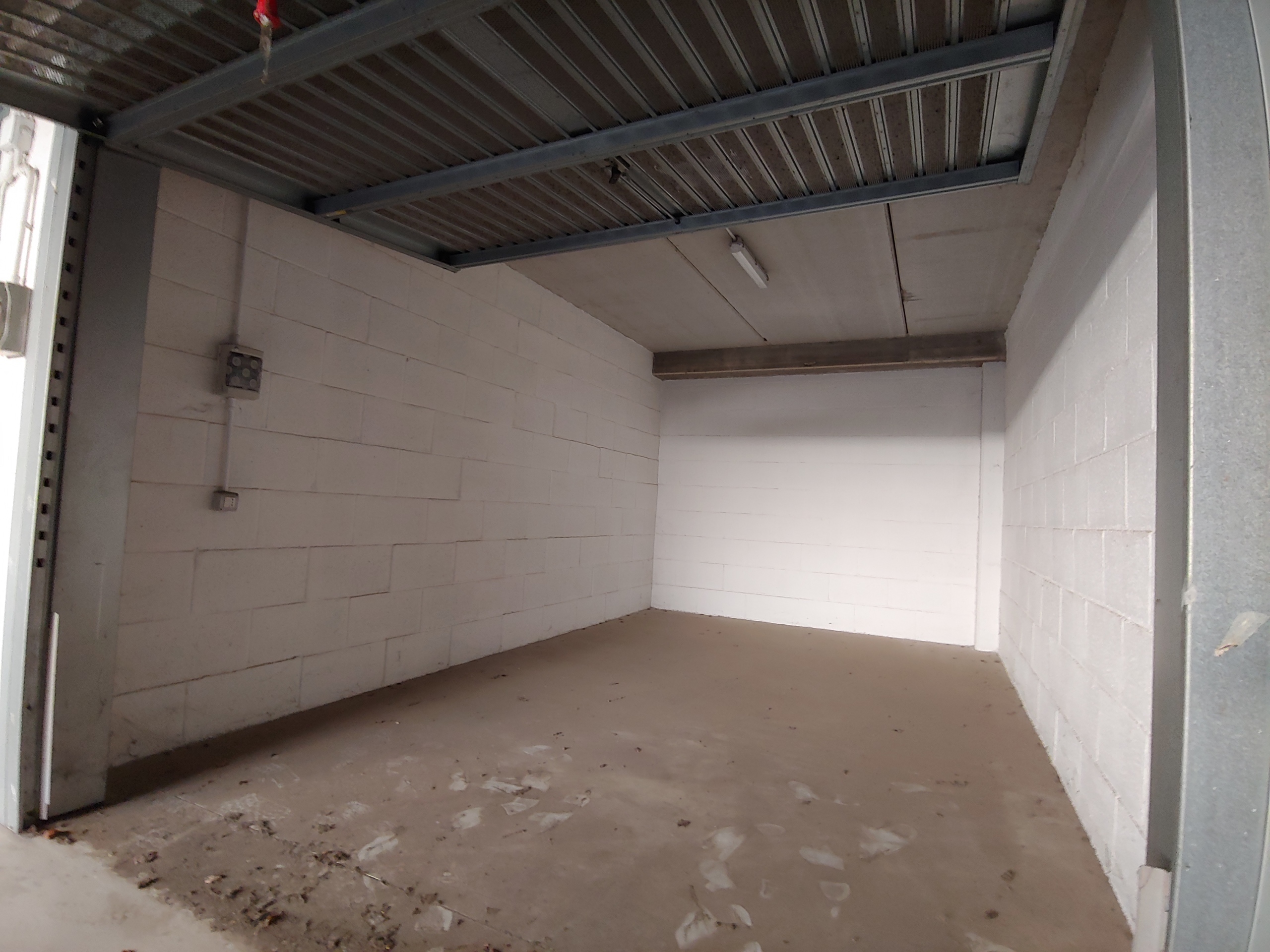 Immagine 8 di Garage in vendita  in Via Don Tonino Bello 97 a Roma