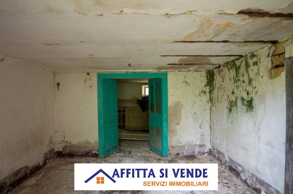 Immagine 18 di Rustico / casale in vendita  in isola a Siracusa