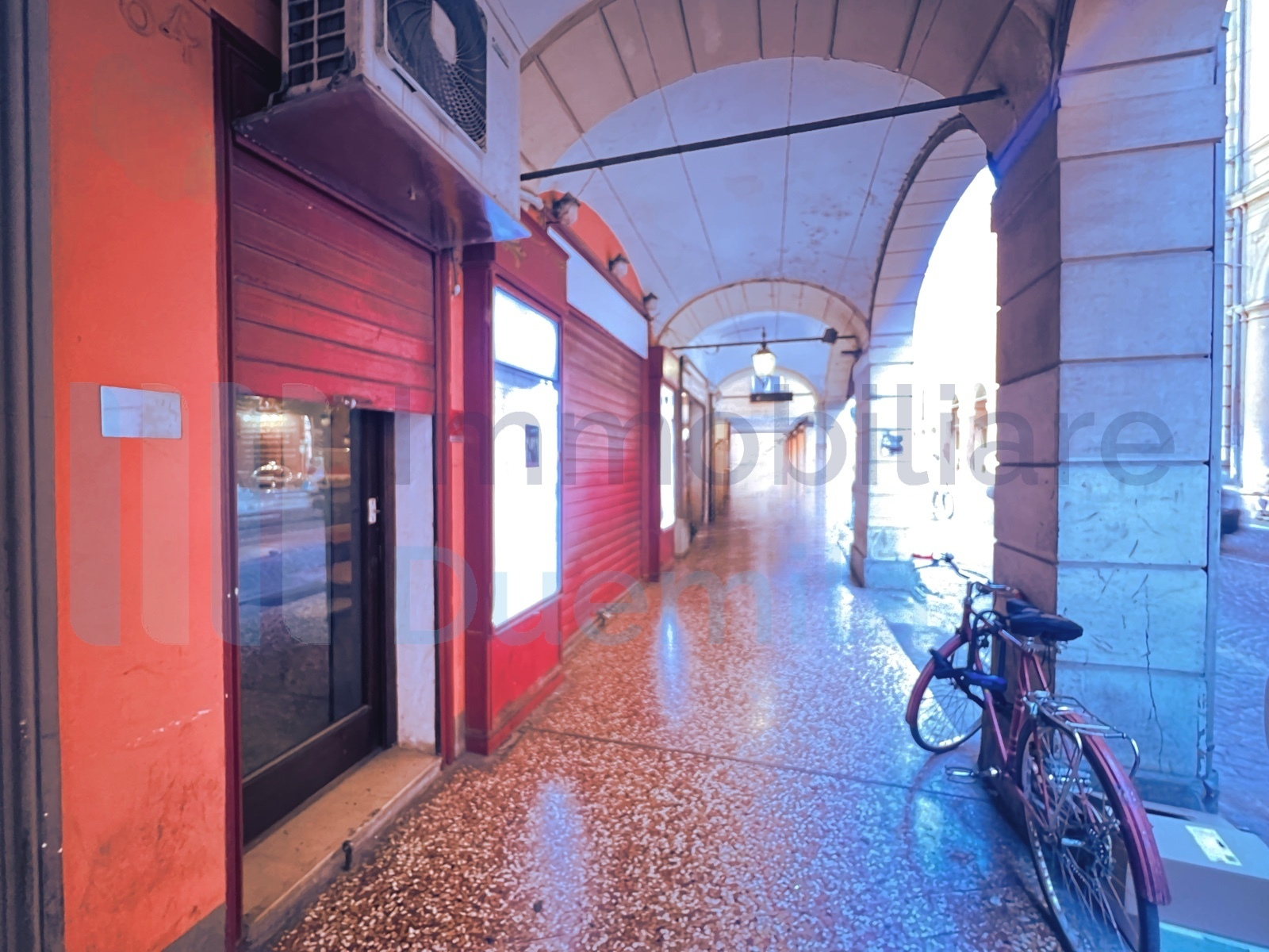 Immagine 18 di Bar / Ristorante in vendita  a Bologna