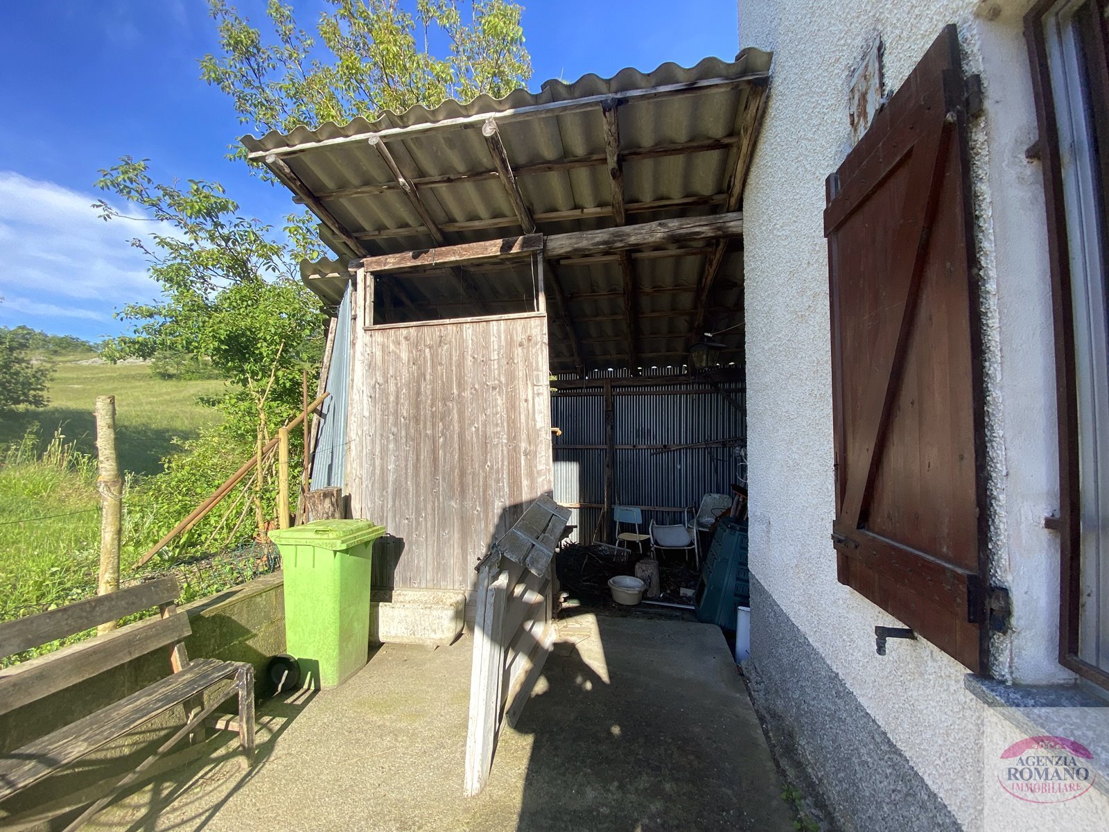 Immagine 30 di Villa in vendita  a Mioglia