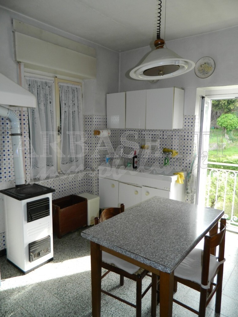 Immagine 3 di Porzione di casa in vendita  in Via Gianelli 72 a Carro