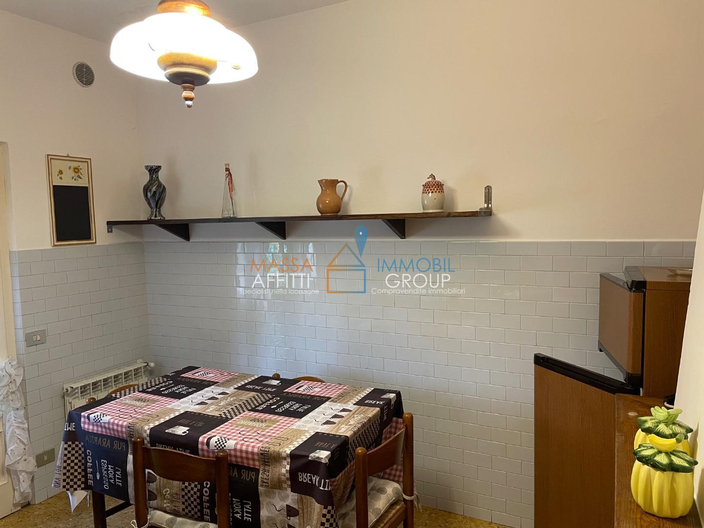 Immagine 12 di Porzione di casa in vendita  in Via Flli Cervi 106 a Forte Dei Marmi