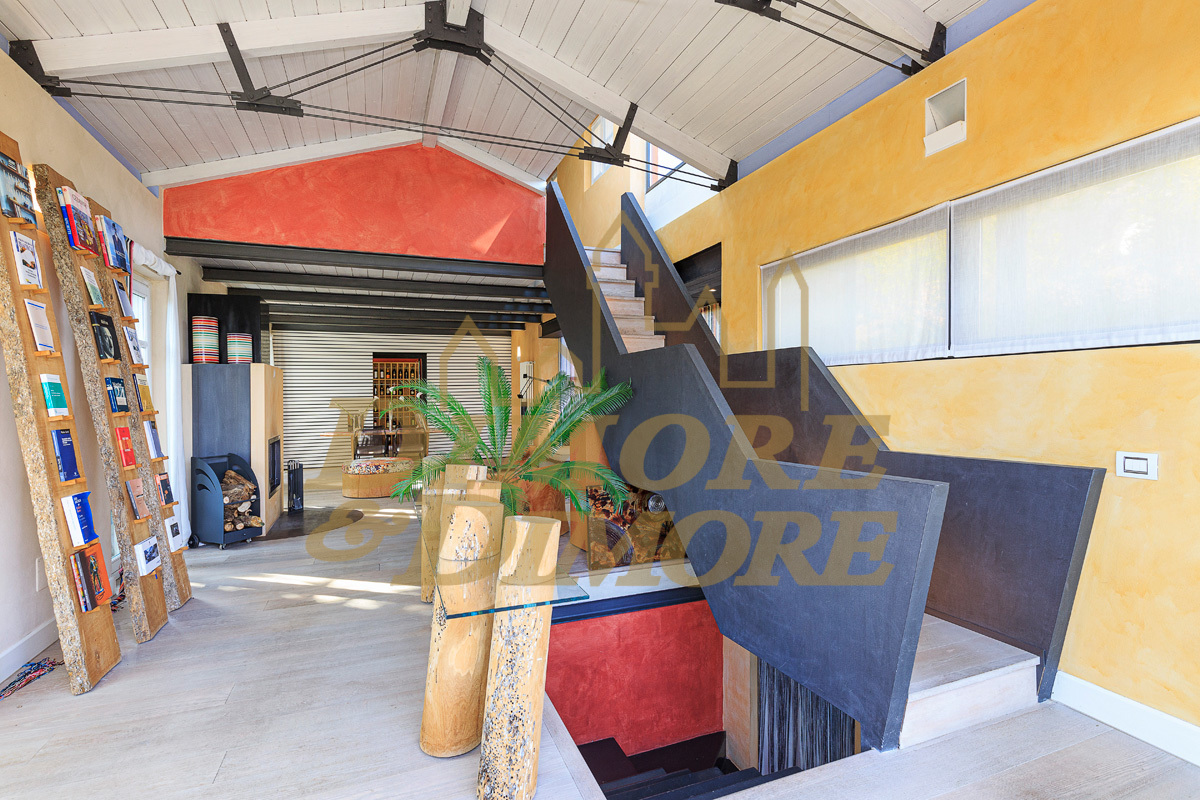 Immagine 20 di Villa in affitto  in SS33 del Sempione 14 a Arona