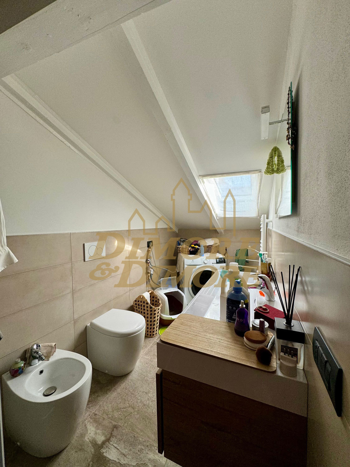 Immagine 11 di Porzione di casa in vendita  in via firenze a Arizzano