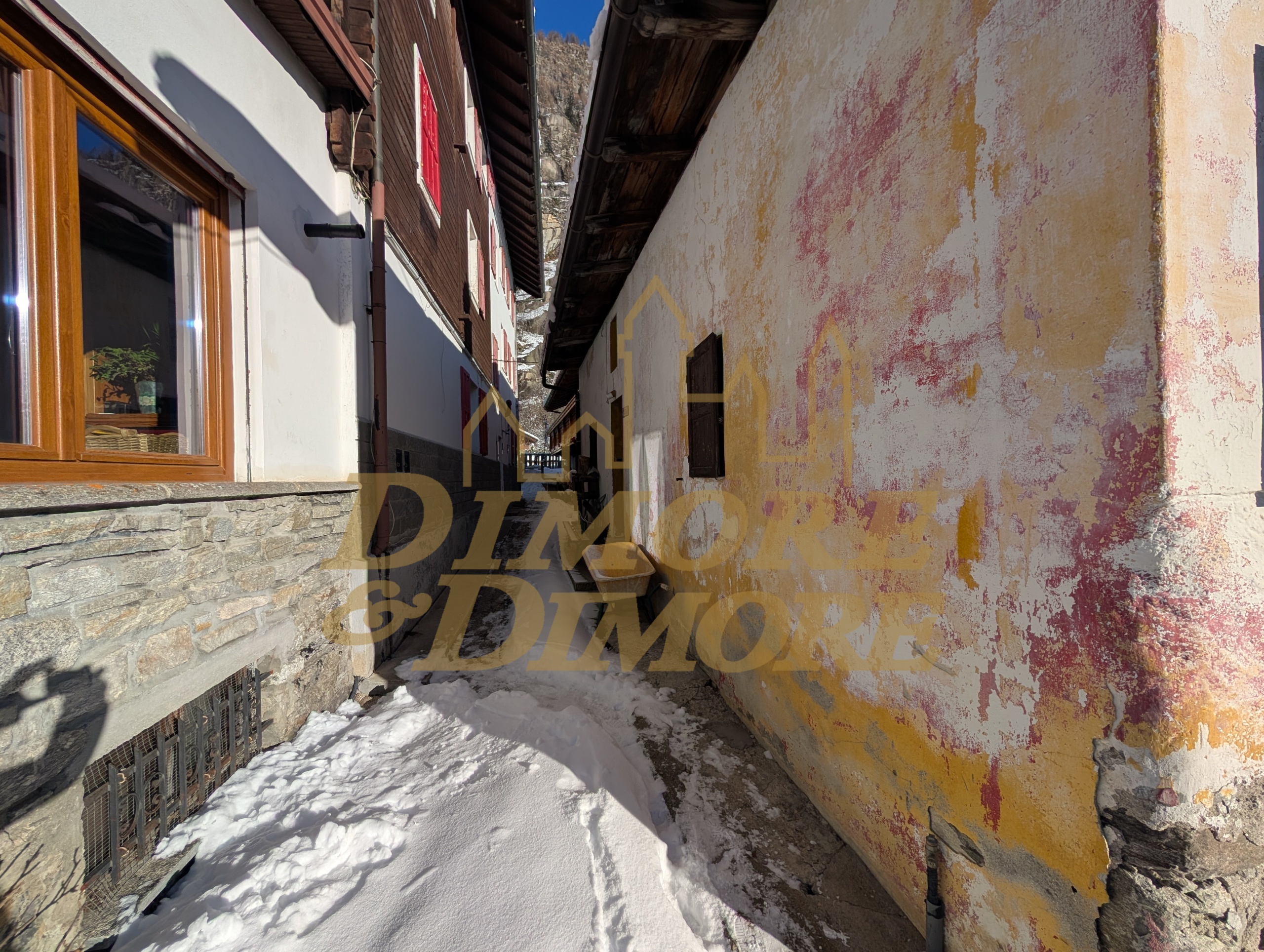 Immagine 6 di Casa indipendente in vendita  in Via Monte Rosa a Macugnaga