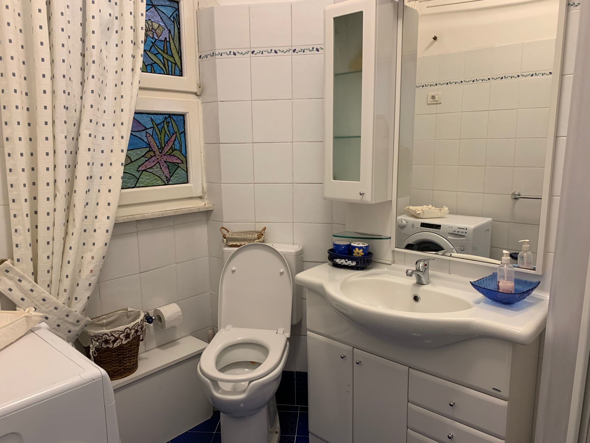 Immagine 9 di Quadrilocale in affitto  in Via Roma 48 a Alassio