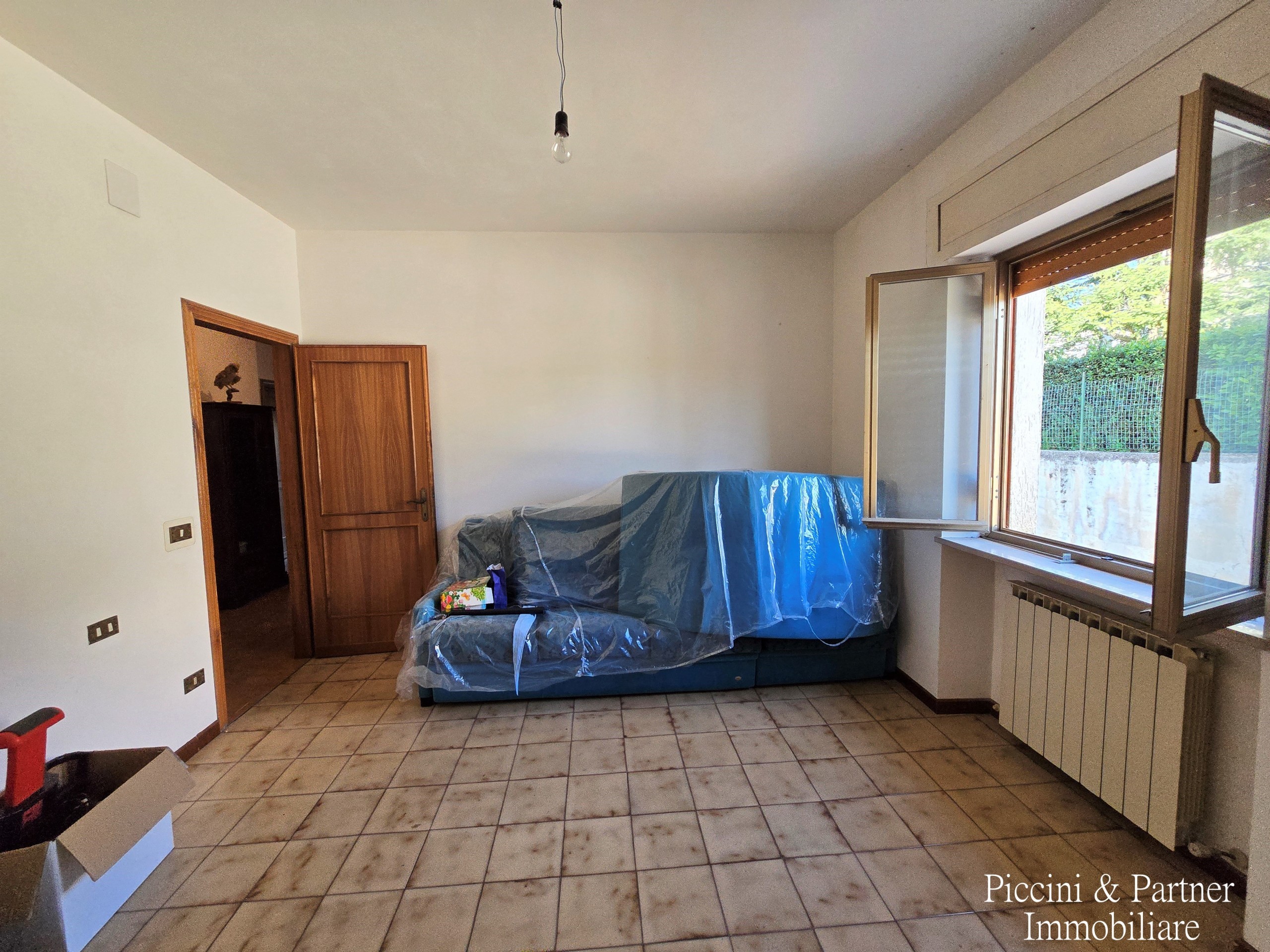 Immagine 30 di Pentalocale in vendita  in Via Aspromonte 6 a Corciano