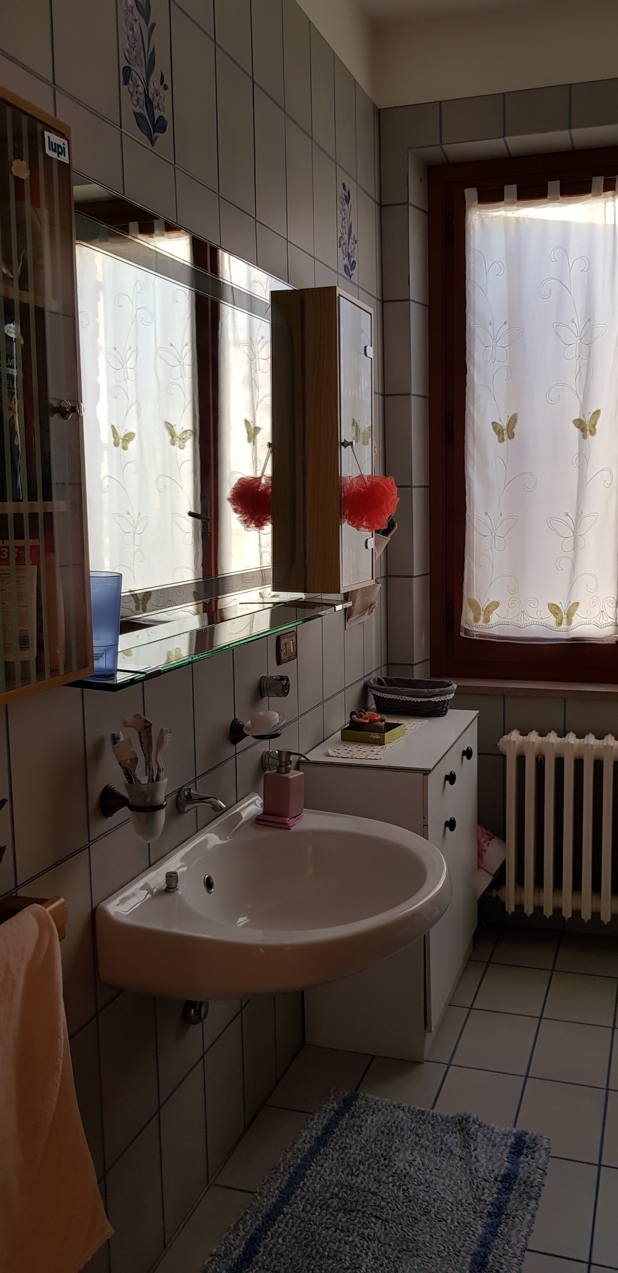 Immagine 25 di Porzione di casa in vendita  in Via Etruria a Castiglione Del Lago