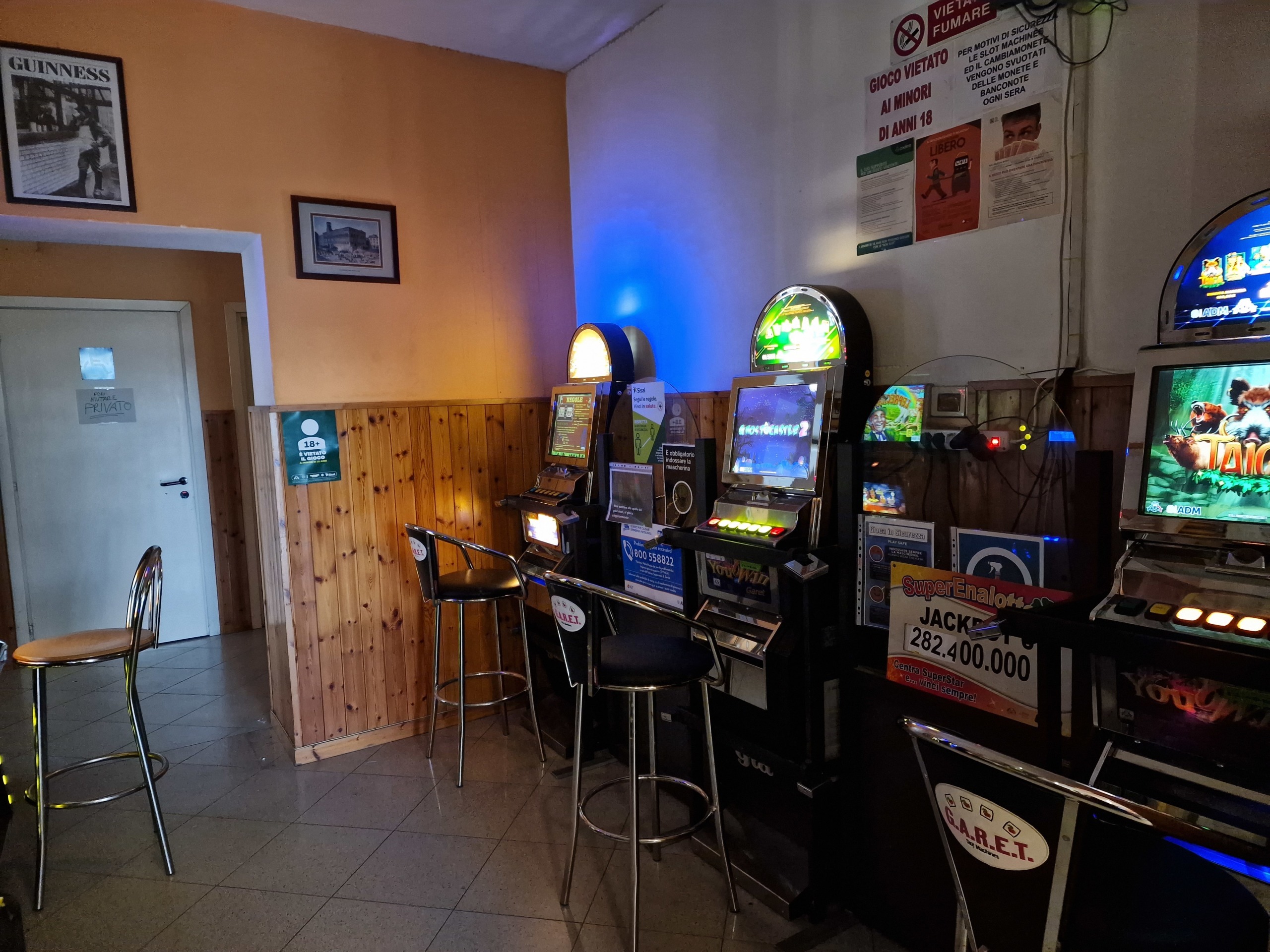 Immagine 8 di Bar / Ristorante in vendita  in Via Nazionale 37 a Castiglione Del Lago