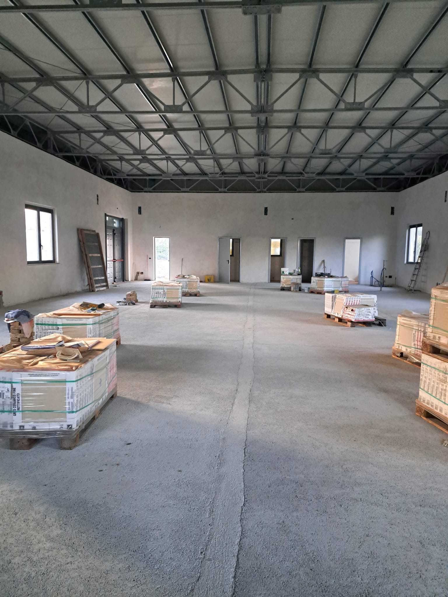 Immagine 1 di Capannone industriale in affitto  in via san rocco 64 a San Vito Chietino